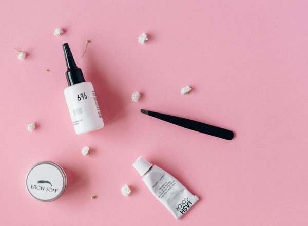 The Travel Skincare Routine That Actually Works (Not Just at Home)